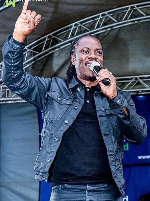 Betusile Mcinga performing live on stage